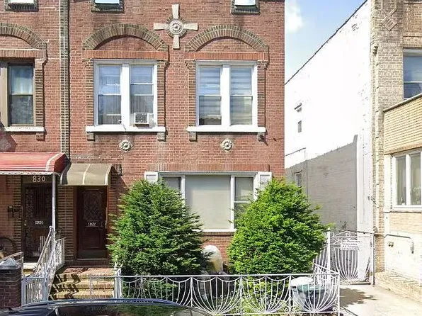 826 59th St, Brooklyn, NY 11220