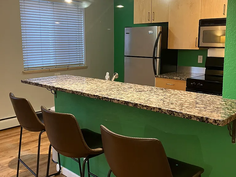1336 N Logan St — Photo 3