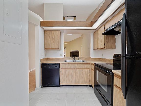 4th image of 3018 S Semoran Blvd APT 4