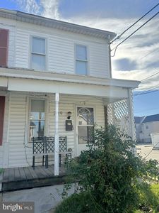209 Fulton St, Hanover, PA, 17331