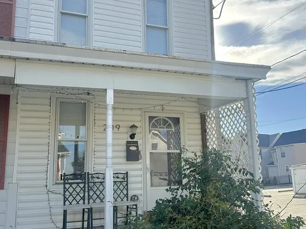 209 Fulton St, Hanover, PA 17331
