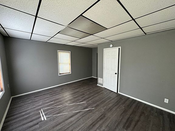 4th image of 715 Oakland Ave APT 3