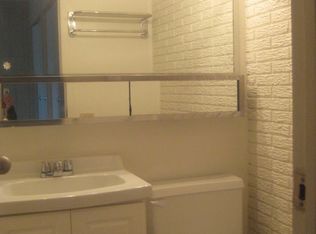 920 Evanston St APT 3, Hoffman Estates, IL 60169