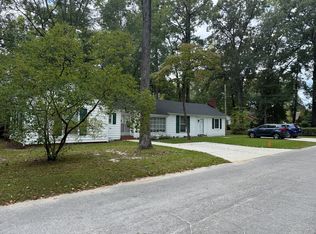 954 Shady Ln, Greenville, NC 27858