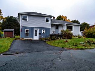 71 Dawson St, Bridgewater, NS B4V1S8