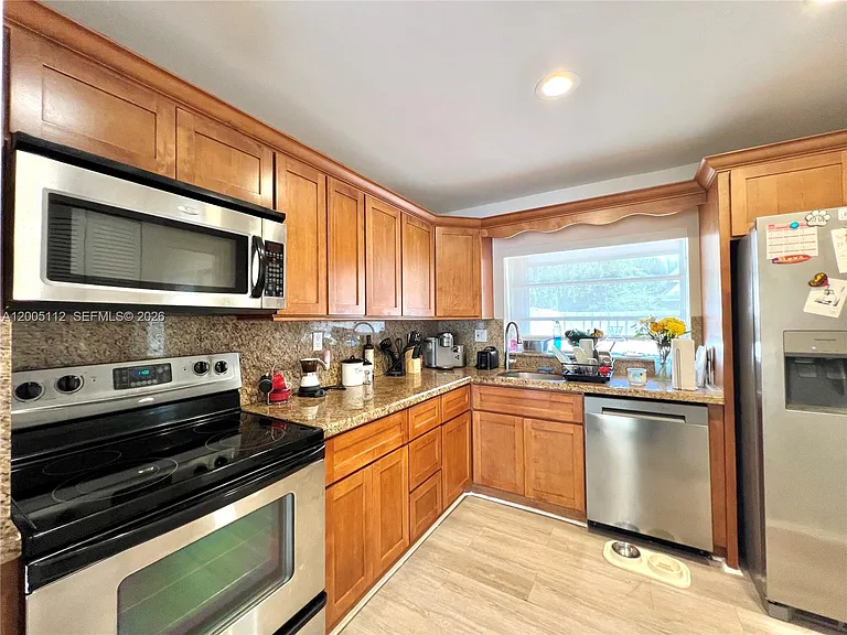 8114 SW 81st Ter — Photo 9