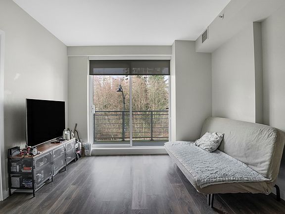 3rd image of 308 Morrissey Rd #308