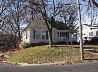 1660 Northwest Dr, Des Moines, IA 50310