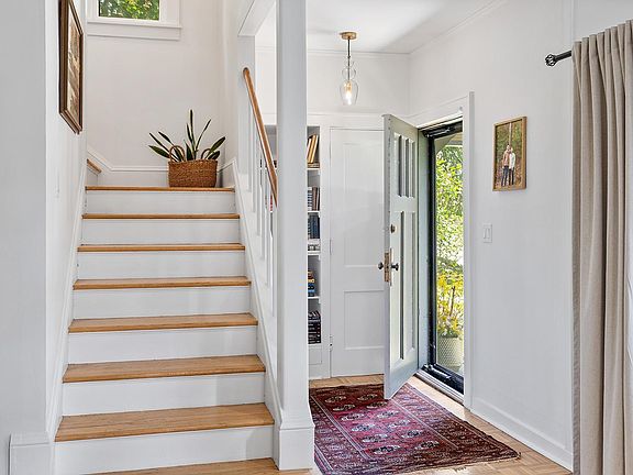 3rd image of 5238 Xerxes Ave S
