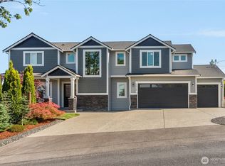 3028 64th St E, Tacoma, WA 98443
