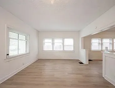 1331 W 34th St — Photo 3