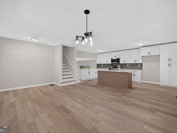 5th image of 2273 Ivy Crest Dr