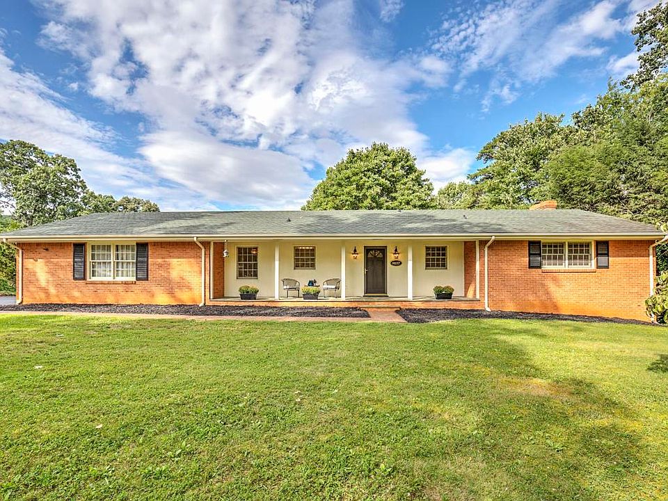 1st image of 8137 College Dr