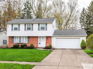 39 Sherburn Dr, Hamburg, NY 14075