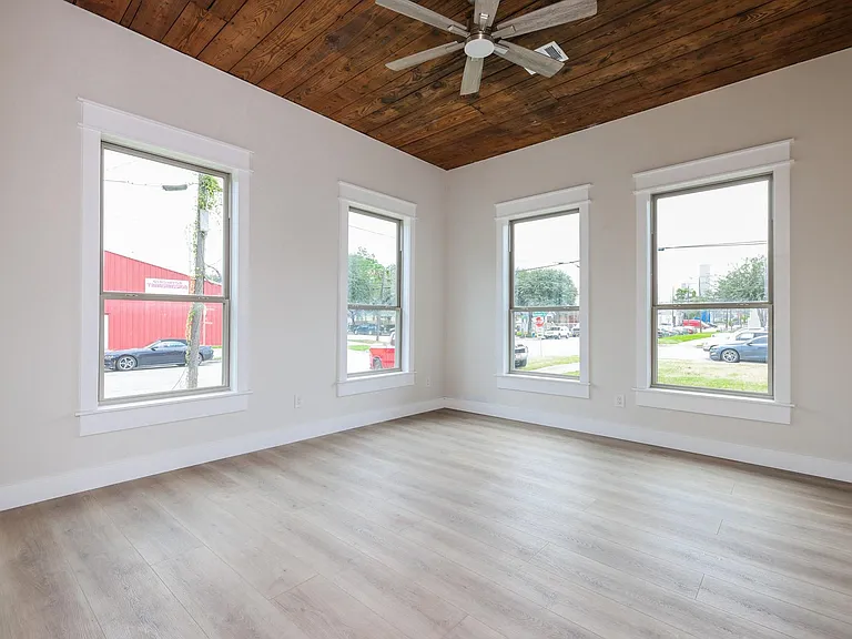 3407 Garrow St — Photo 10