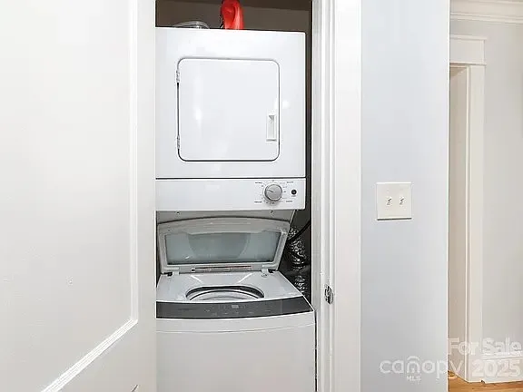 1820 Kensington Dr — Photo 14