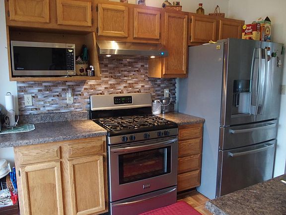 5th image of 1620 Woodshill Ln