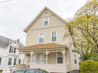 6 Robbins Ct, Norwich, CT 06360