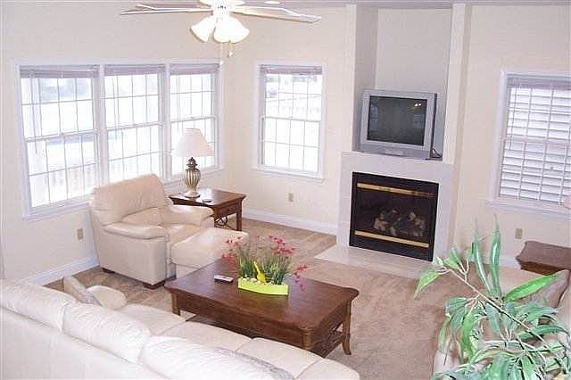 2nd image of 4837 West Ave