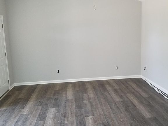 4th image of 67 Chatfield Sq