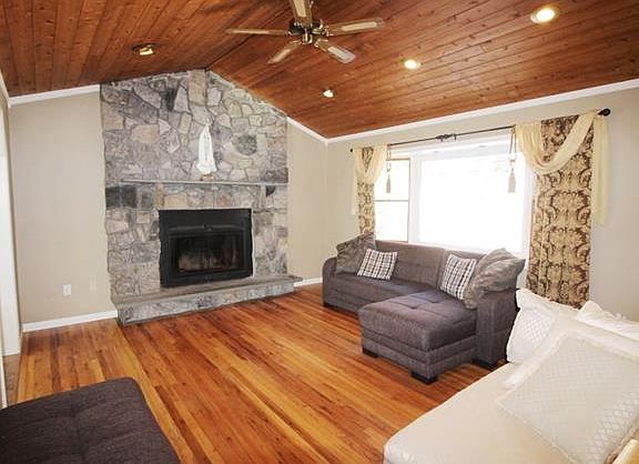 5th image of 19 Prince Ln