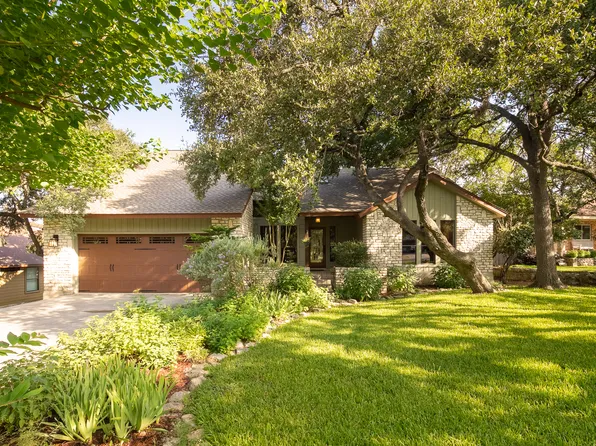 66 Woodcreek Dr, Wimberley, TX 78676
