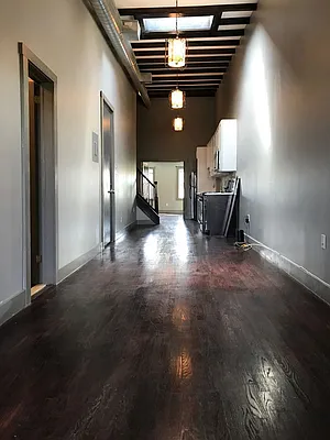 Rented by Really NY LLC | media 34