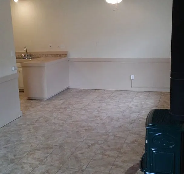 200-240 W Chase Ave — Photo 16