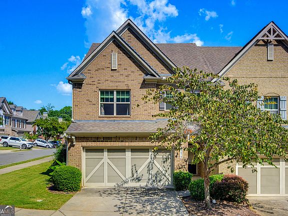 3rd image of 13479 Gardiner Ln