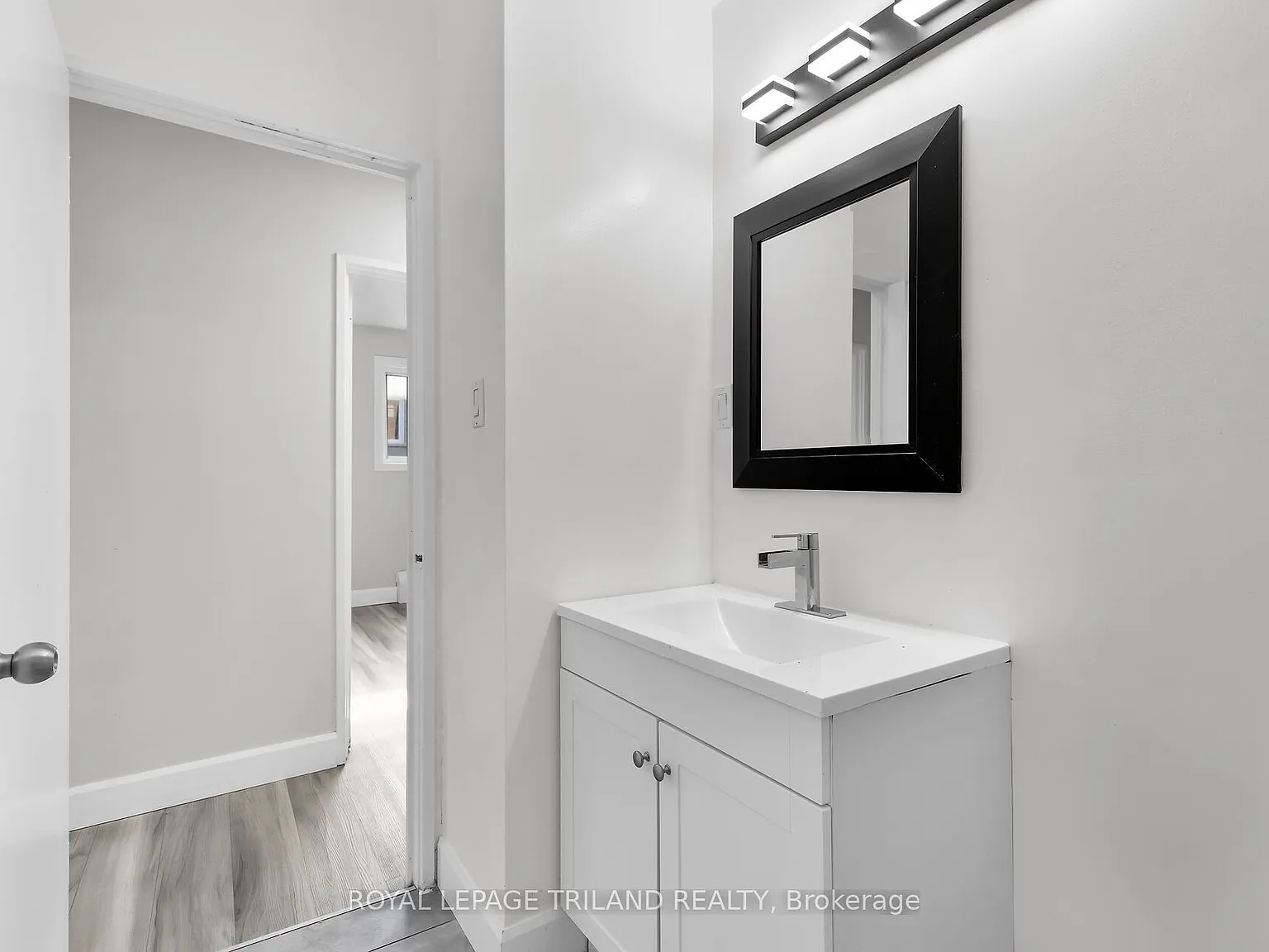 3 bed, $1,875 — Photo 4