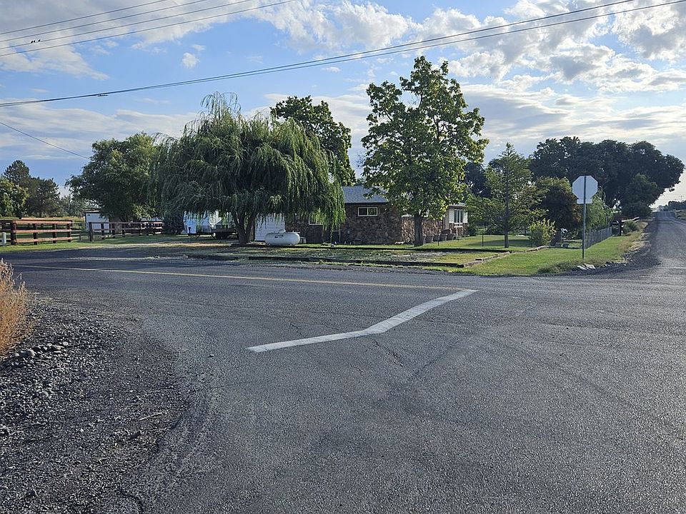 1st image of 77325 S Edwards Rd