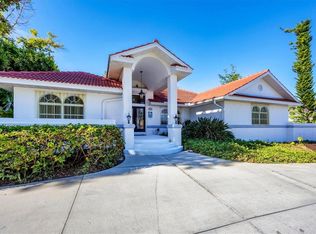 365 Capstan Dr, Placida, FL 33946