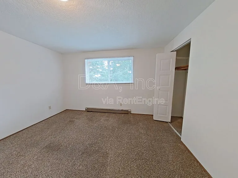 1692 Del Rio Ave SE — Photo 13