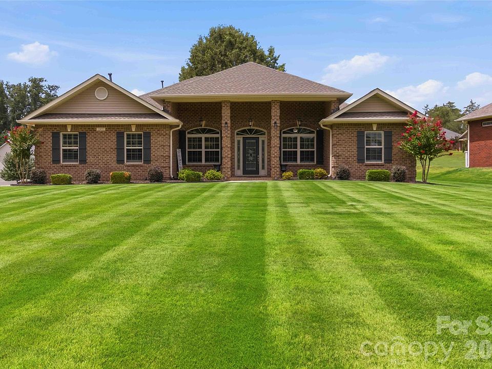 1st image of 2875 Park Ridge Blvd