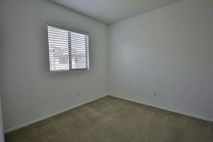 54 W Camino Cuesta Abajo — Photo 32