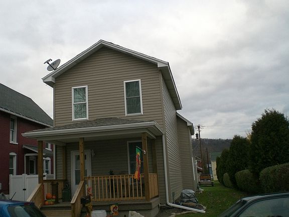 2nd image of 515 E Bald Eagle St