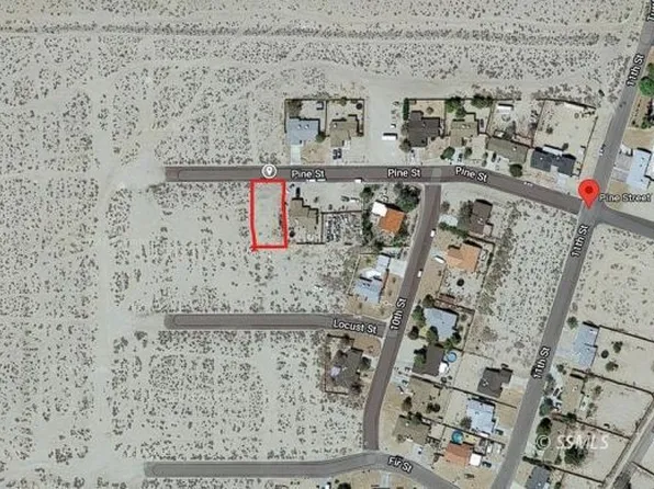 Pine St, Trona, CA 93562