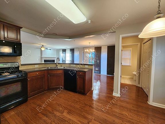 4th image of 707 Acampora Dr