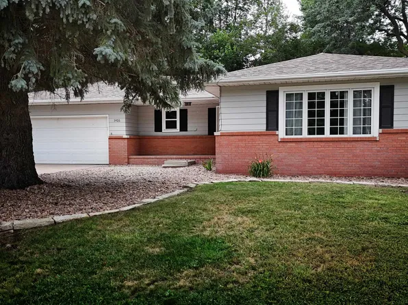 3406 11th Ave, Kearney, NE 68845