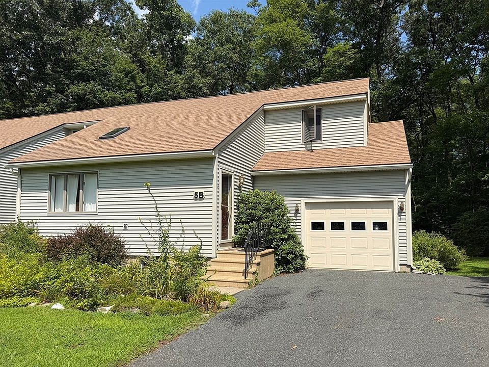 1st image of 5 Meadow Oak Ln #B