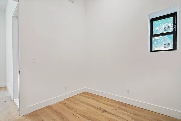 Rented by Crifasi Real Estate | media 14