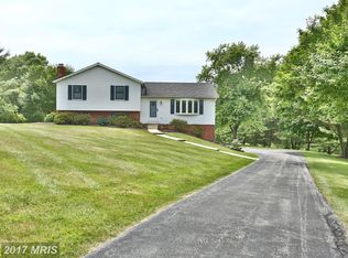 11 Kauffman Rd, Parkton, MD 21120