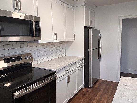 3rd image of 23 Morton Rd #B