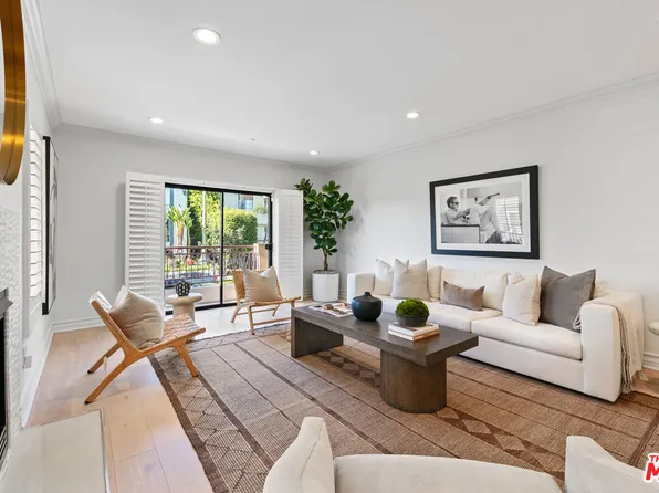 11692 Darlington Ave Unit 201, Los Angeles, CA 90049
