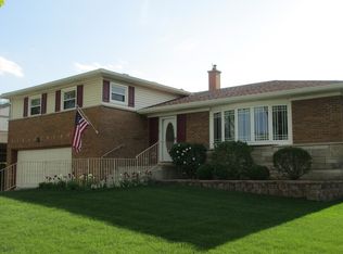 1460 Grant Ave, Melrose Park, IL 60160