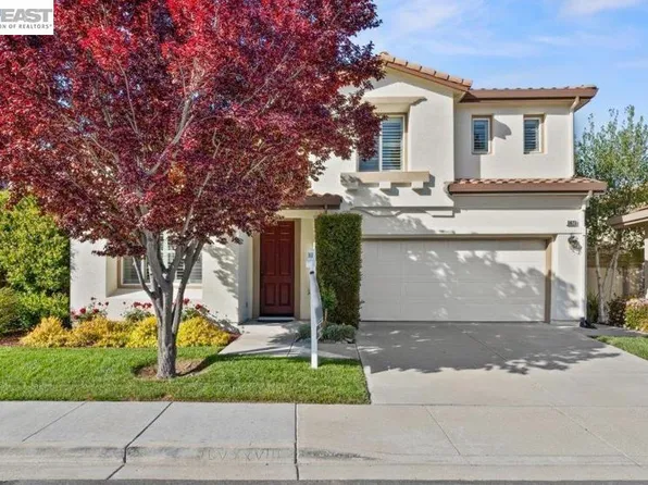 5625 Applegate Way, Dublin, CA 94568