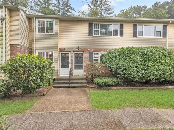 H5 Bradley Circle #H, Enfield, CT 06082