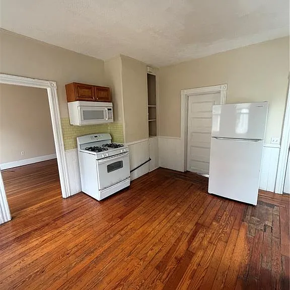 171 Montgomery Ave #2 — Photo 7