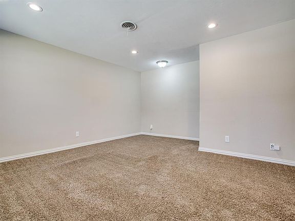 4th image of 7920 Conn Dr