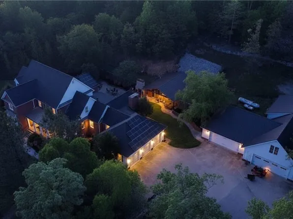 262 Woodland Hill Rd, Poplar Bluff, MO 63901